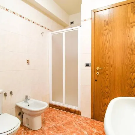 Tuscan Hills Elegante E Moderno Apartament Massa (Tuscany)